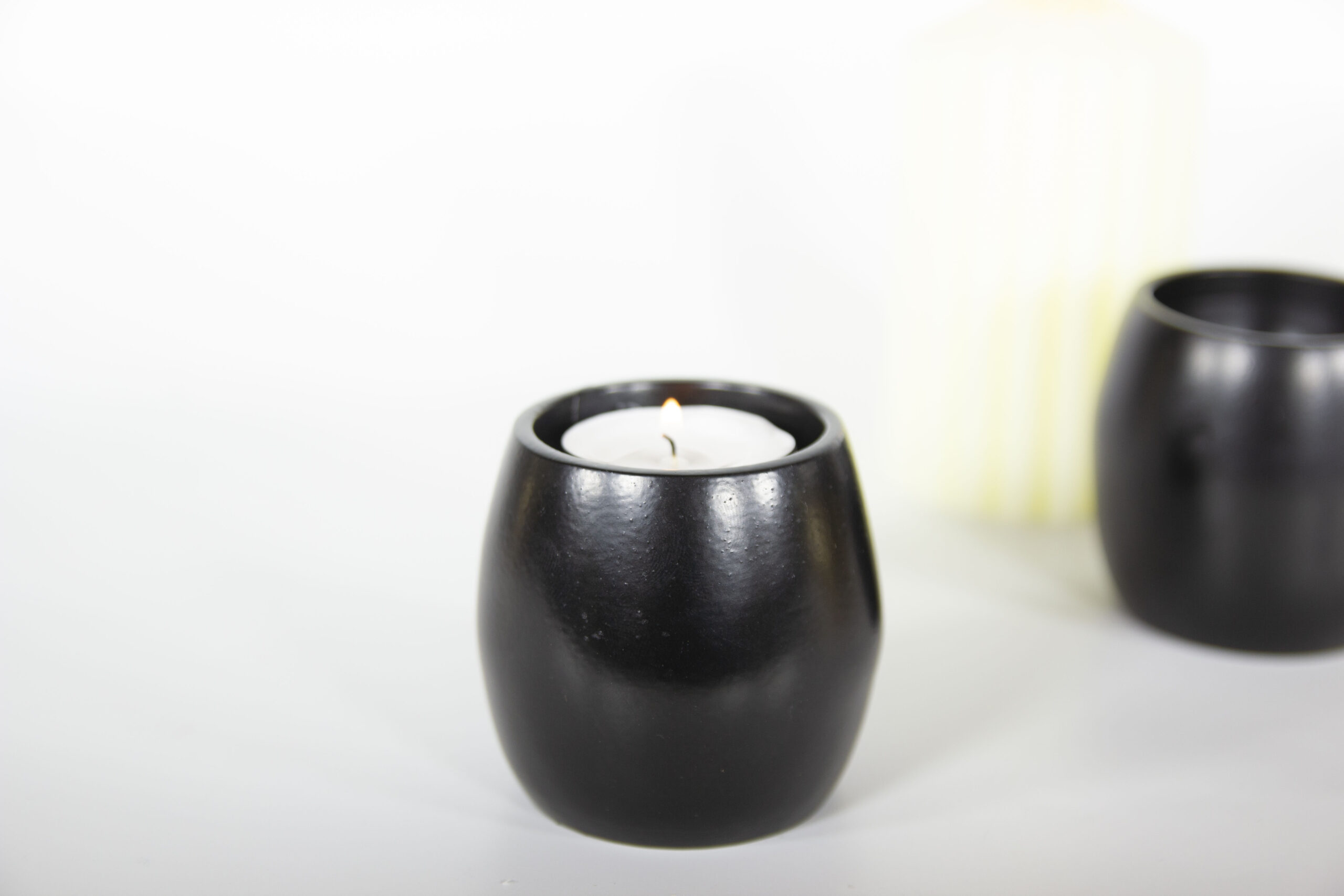 פמוט כוס שחור פמוט כוס שחור