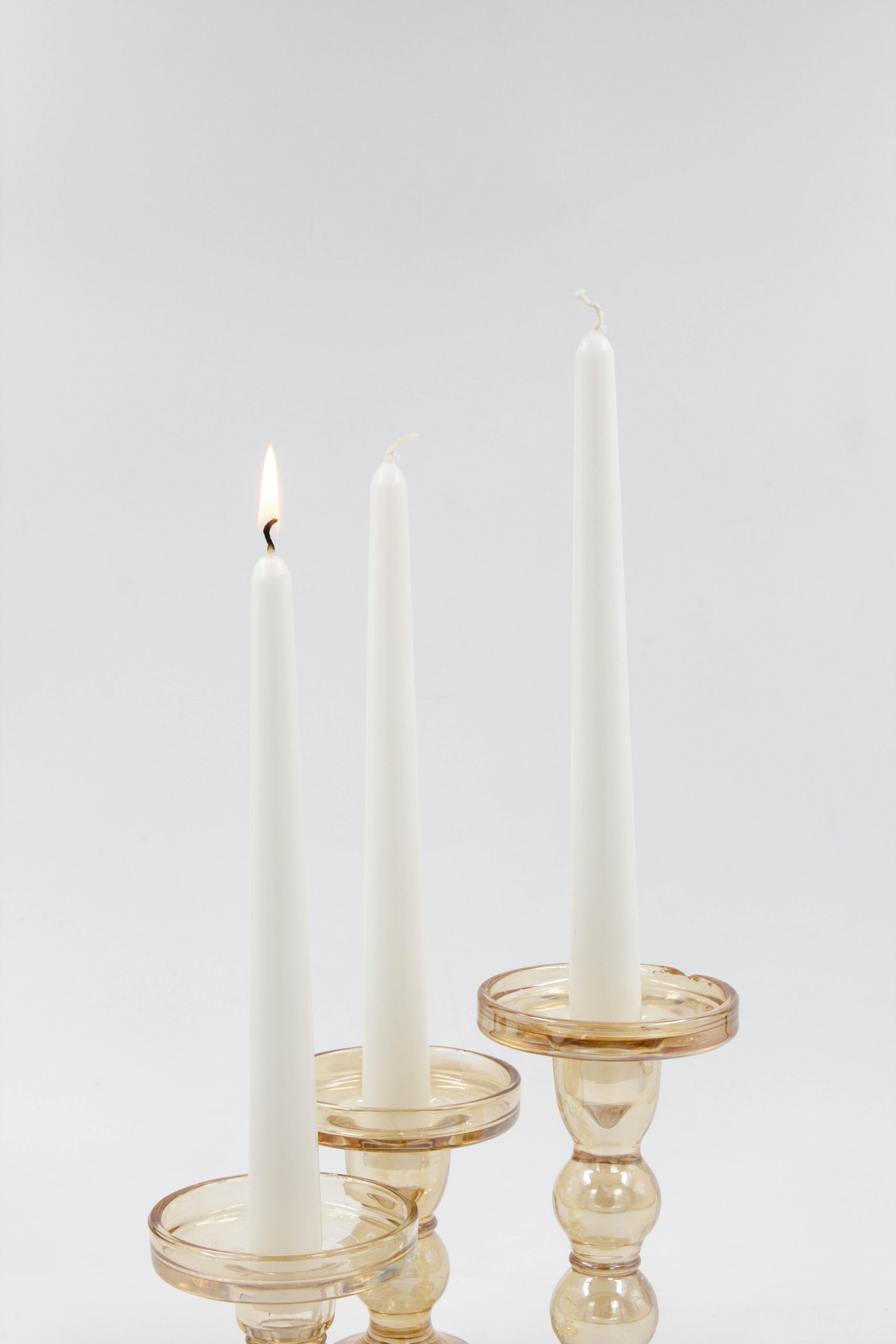 נר לפמוט לבן  12 יח'