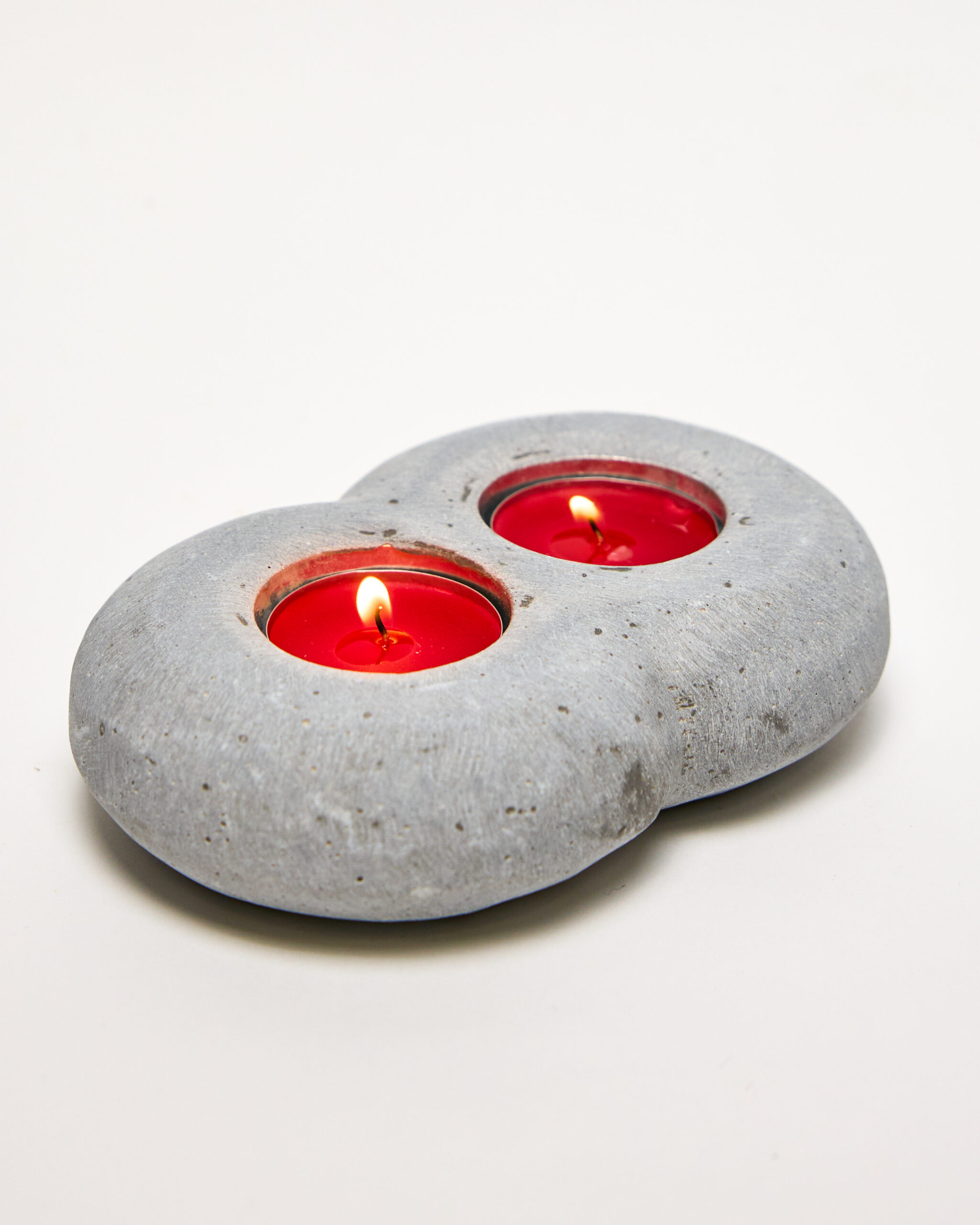 פמוט טי לייט זוגי בטון