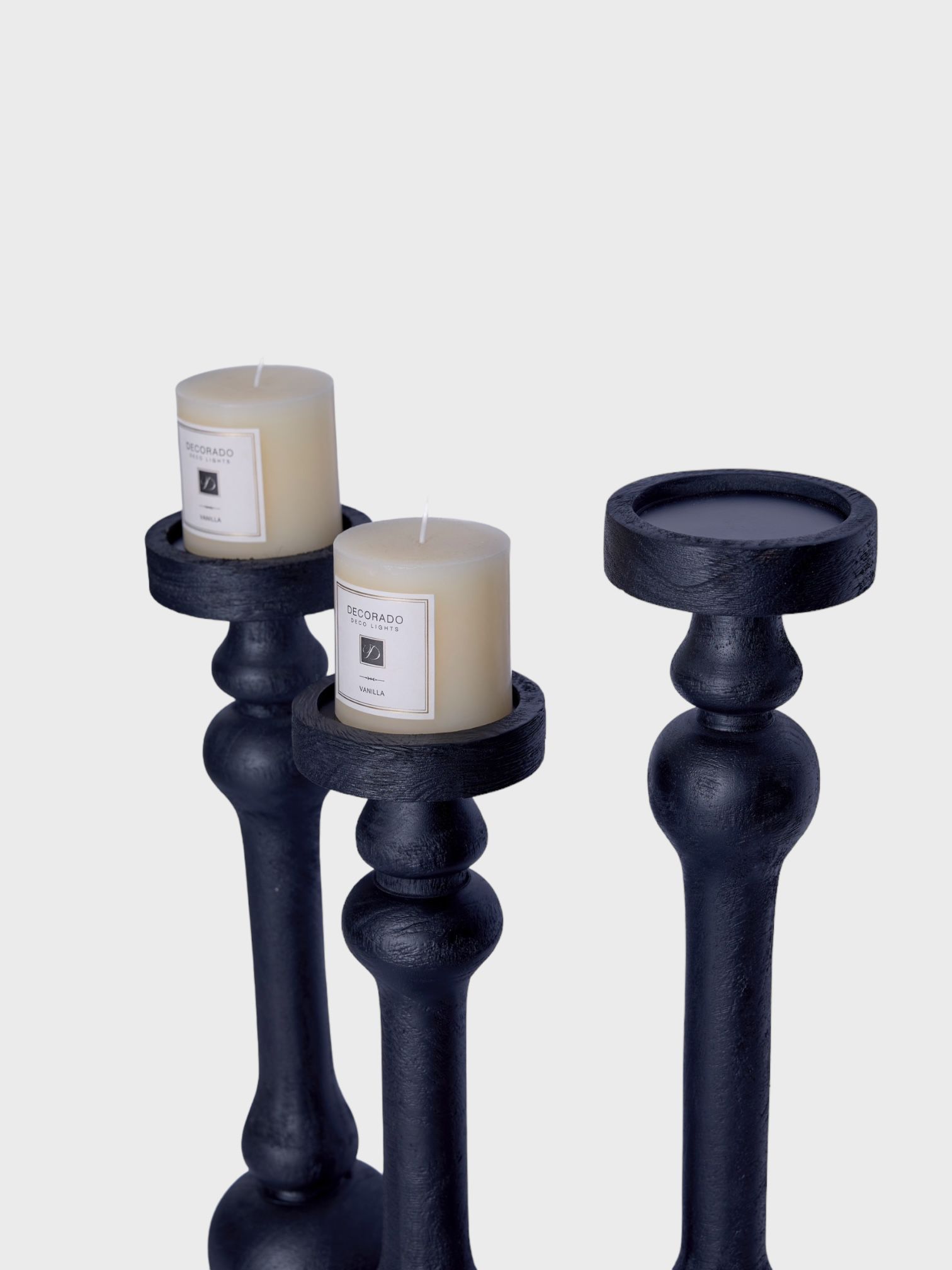 פמוט עץ VINI שחור פמוט עץ VINI שחור