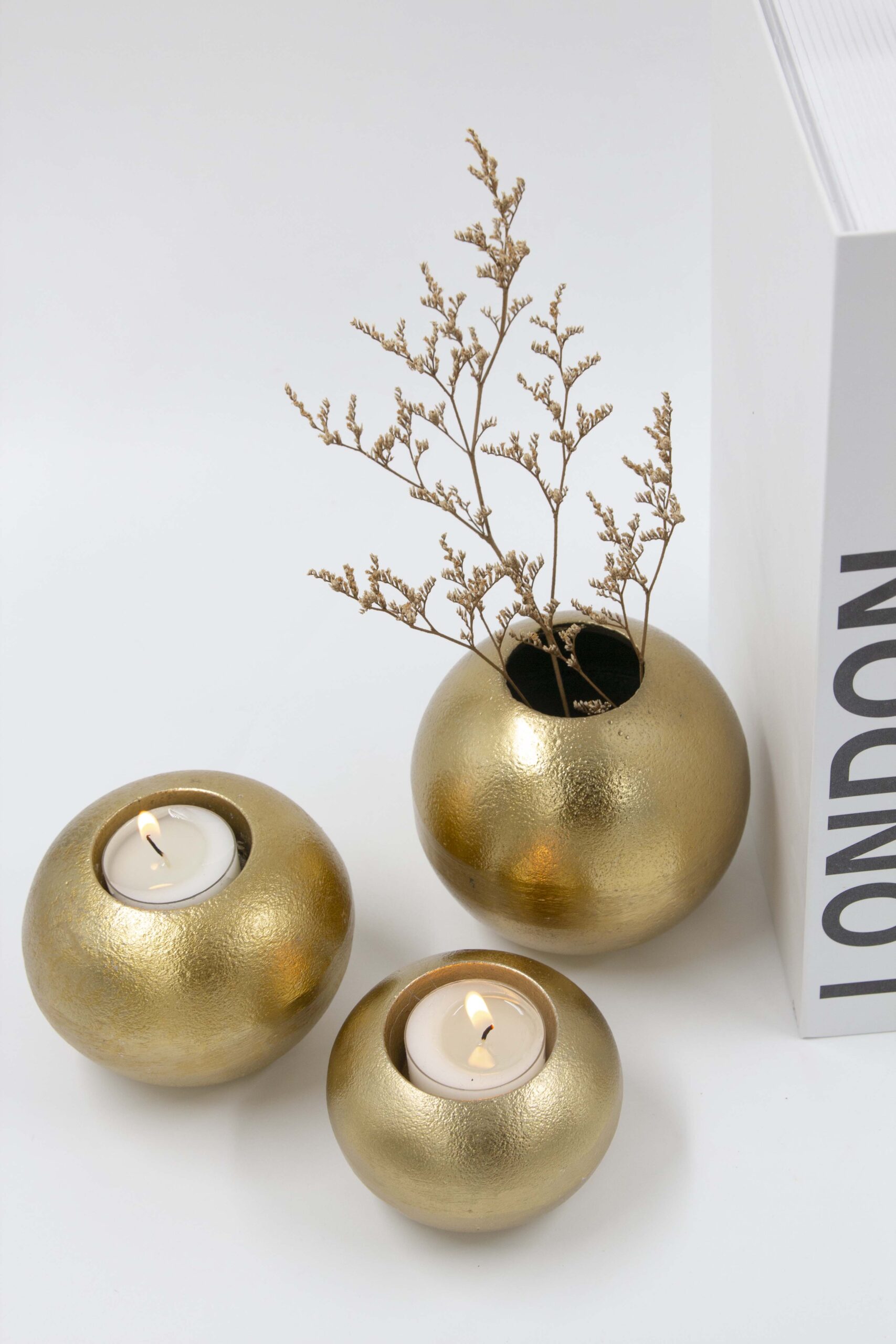 פמוט מתכת CORE זהב פמוט מתכת CORE זהב