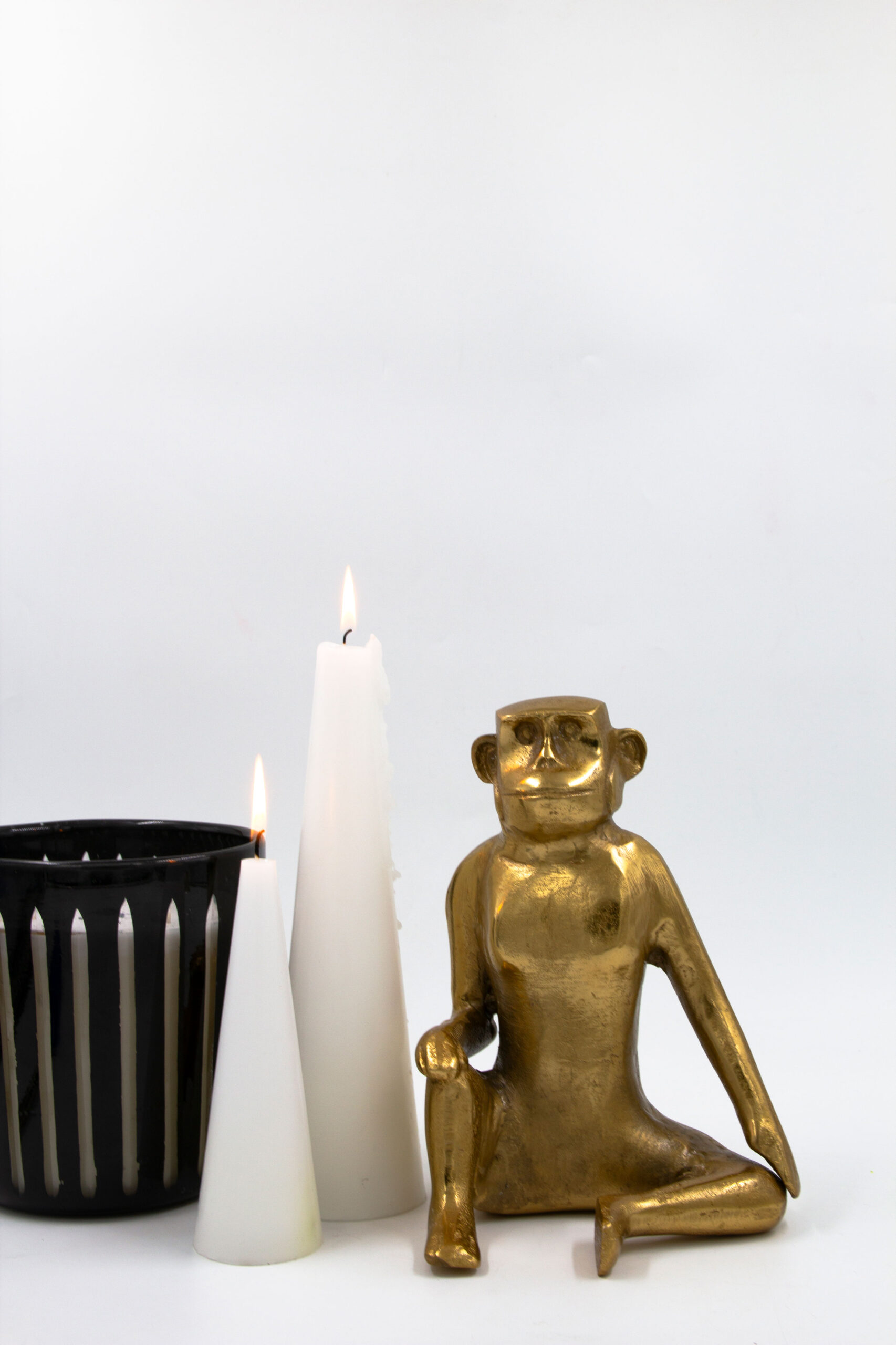 פסל מאנקי זהב פסל מאנקי זהב