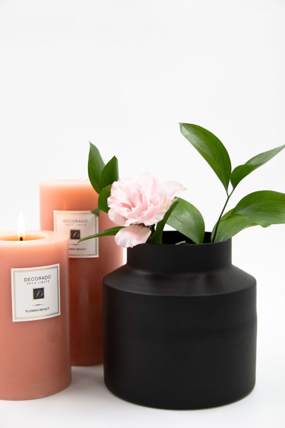 ואזה ואזה מתכת JAR שחור