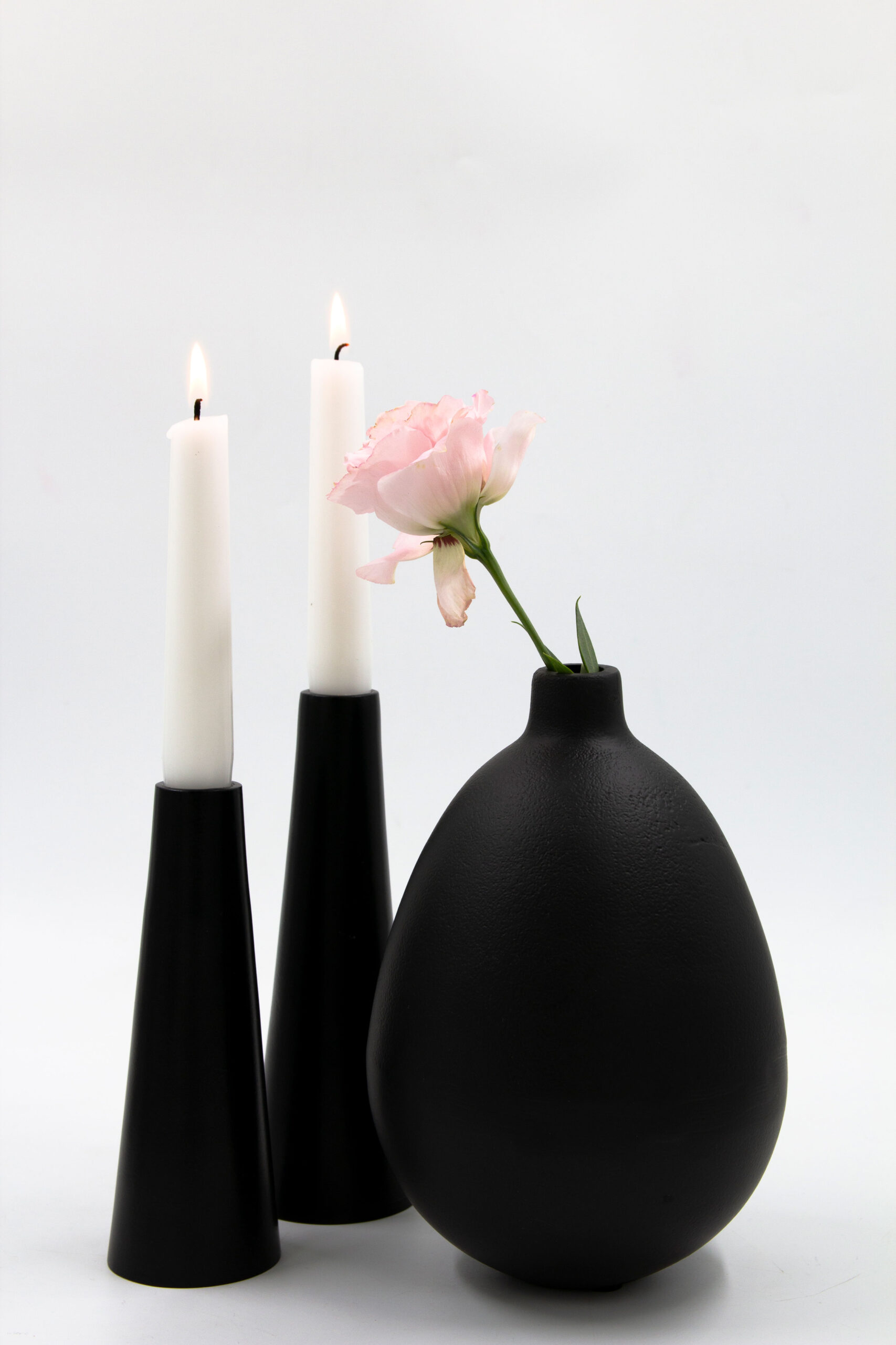 ואזה מתכת TOL שחור ואזה מתכת TOL שחור