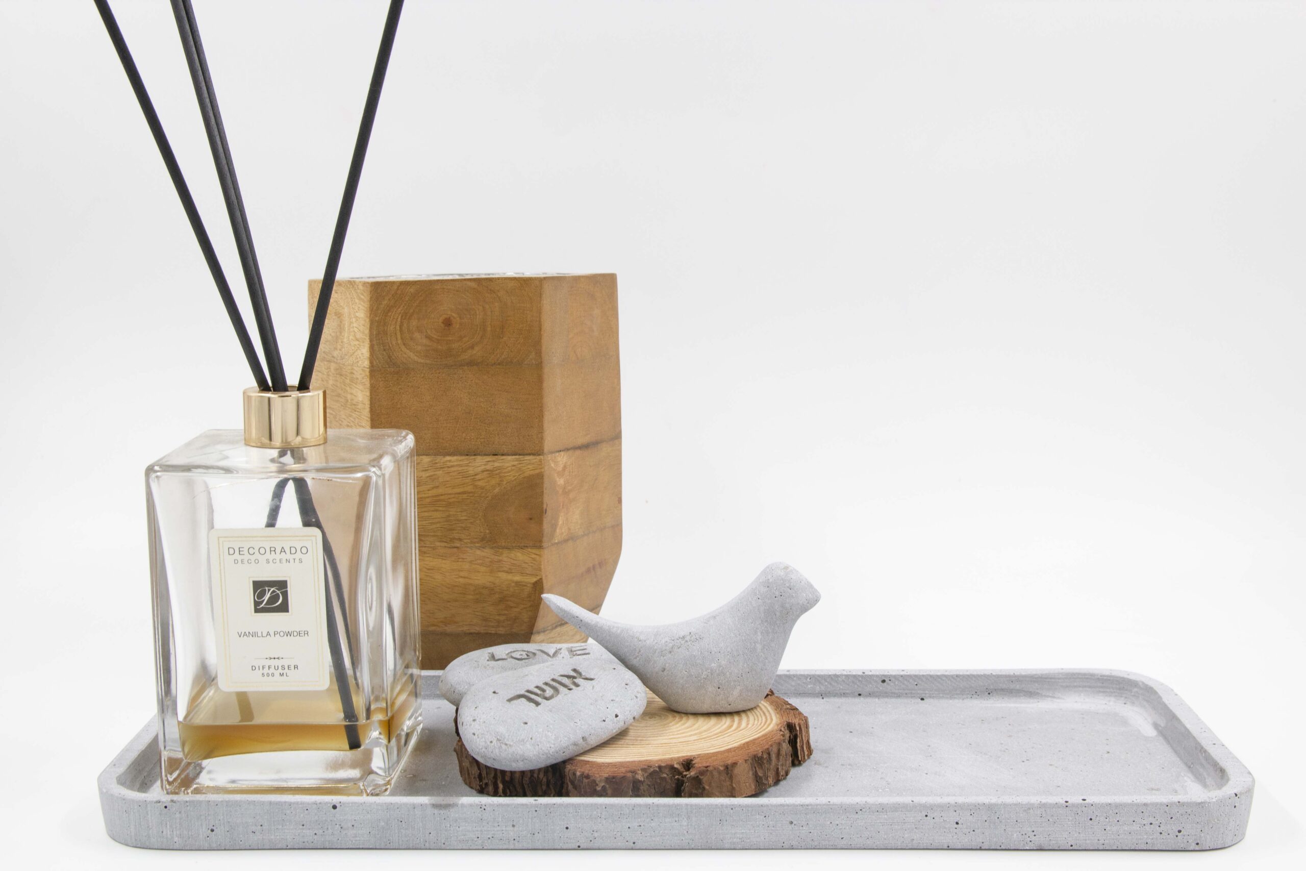 ציפור דקורטיבית בטון ציפור דקורטיבית בטון