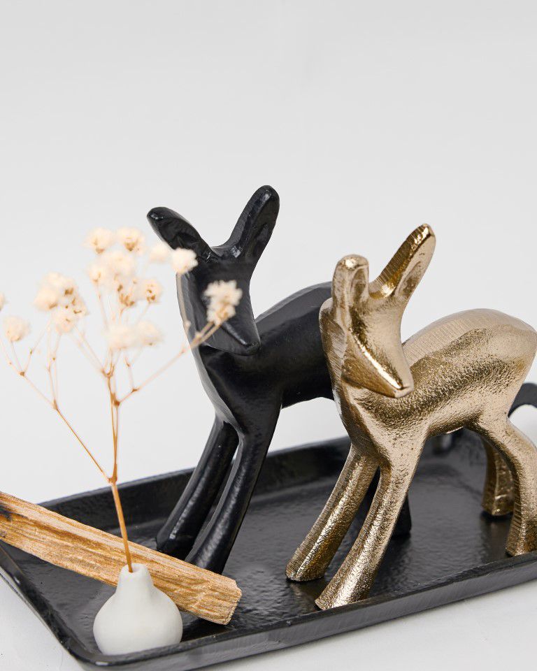 פסל דקורטיבי צבי שחור