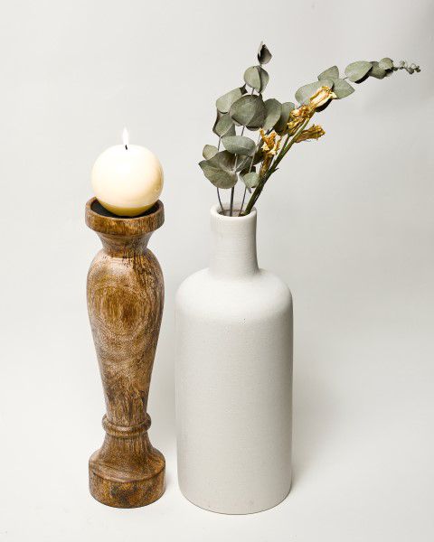 כד בקבוק בטון לבן