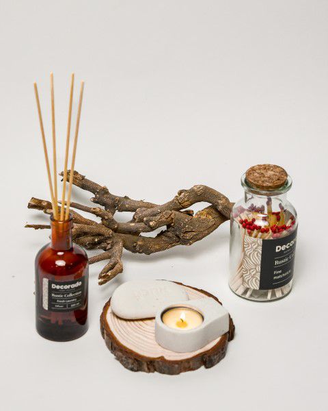 פמוט TAI בטון לבן פמוט TAI בטון לבן