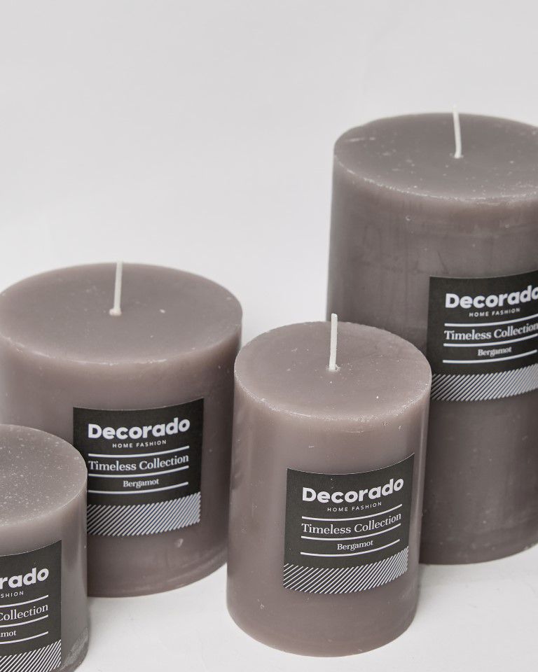 נר ריחני BERGAMOT אפור אורבני קוטר 7 נר ריחני BERGAMOT אפור אורבני קוטר 7