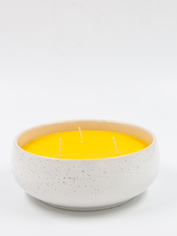 נר ציטרונלה קרמי שלושה פתילים