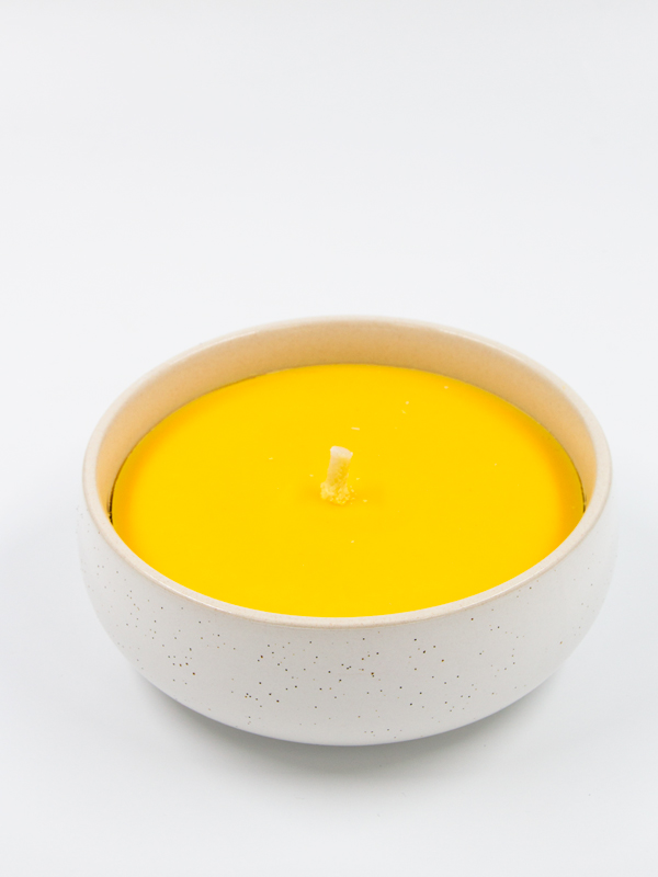 לפיד ציטרונלה קרמי מנוקד