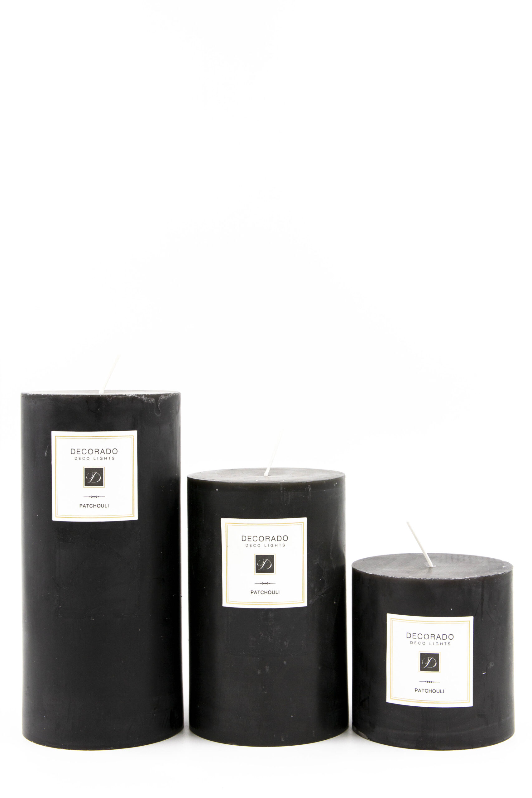 נר ריחני יצוק PATCHOULI שחור קוטר 10 נר ריחני יצוק PATCHOULI שחור קוטר 10