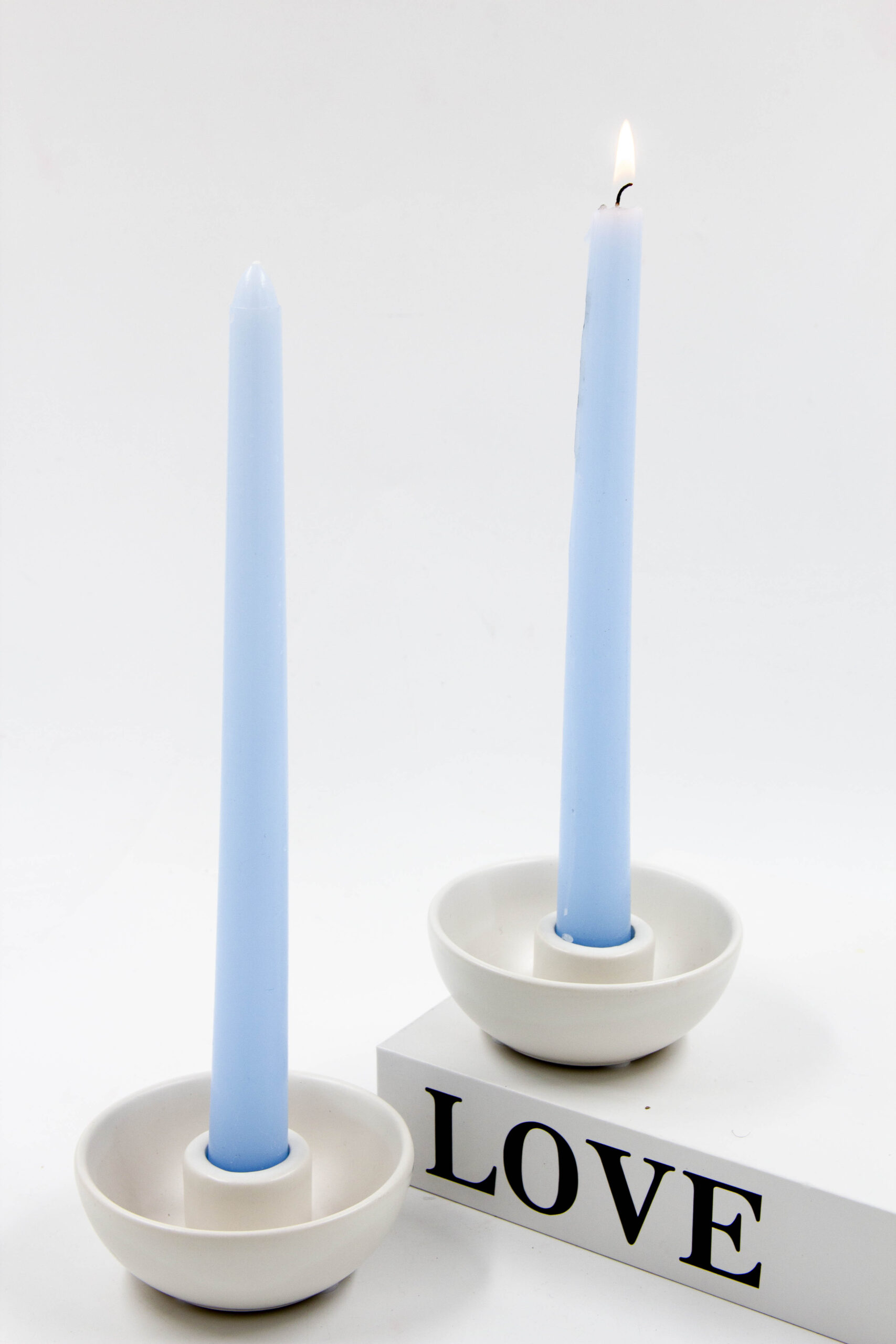 פמוט חרס DIS לבן