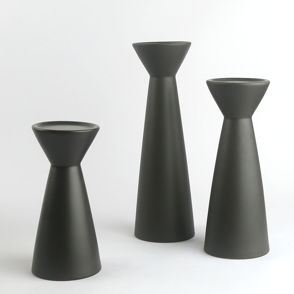 פמוט חרס PARK שחור פמוט חרס PARK שחור