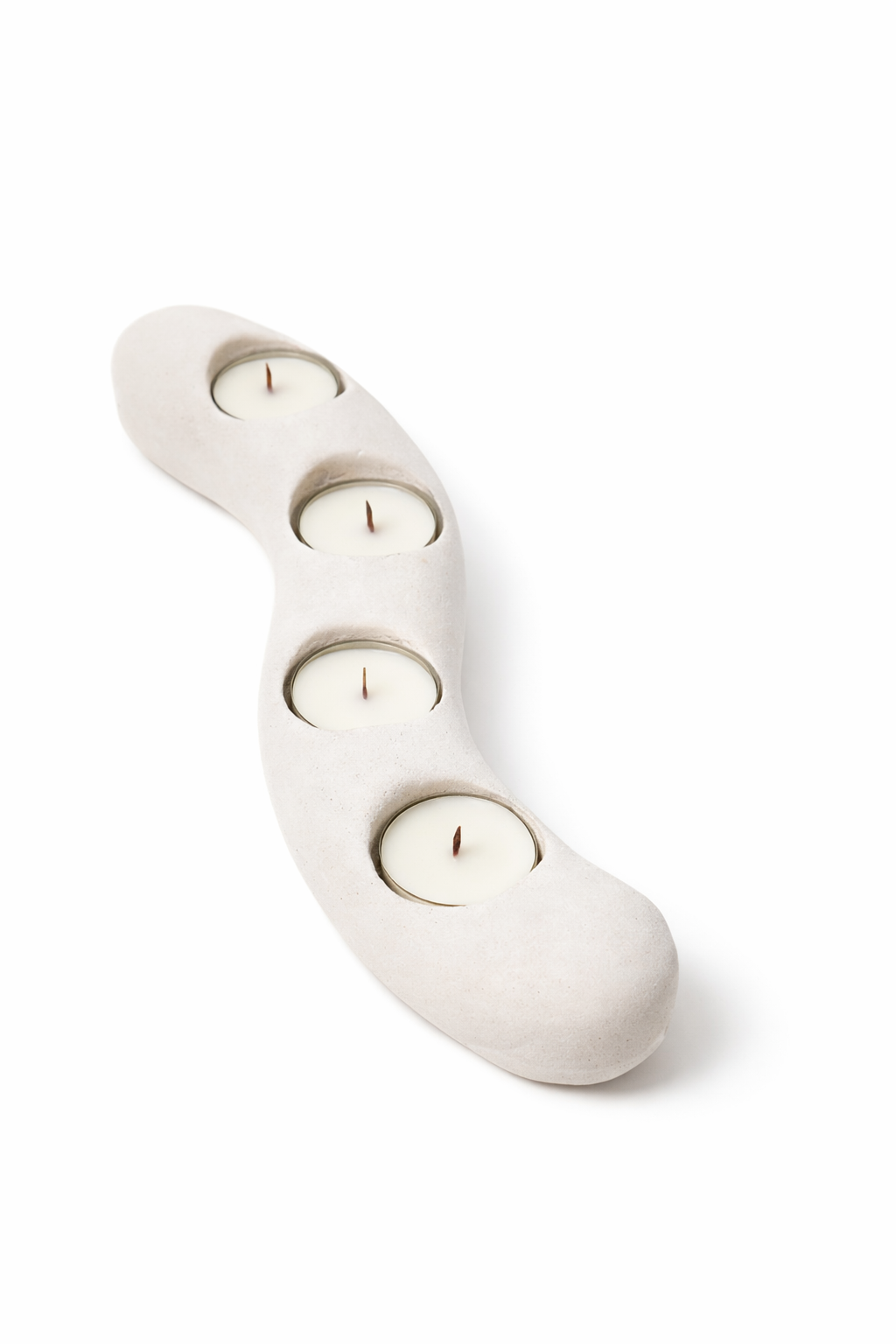 פמוט בטון 4 קנים לבן