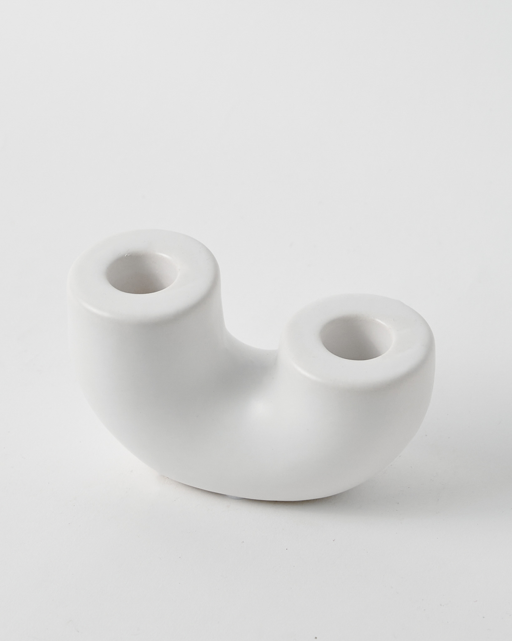 פמוט חרס 2 קנים לבן