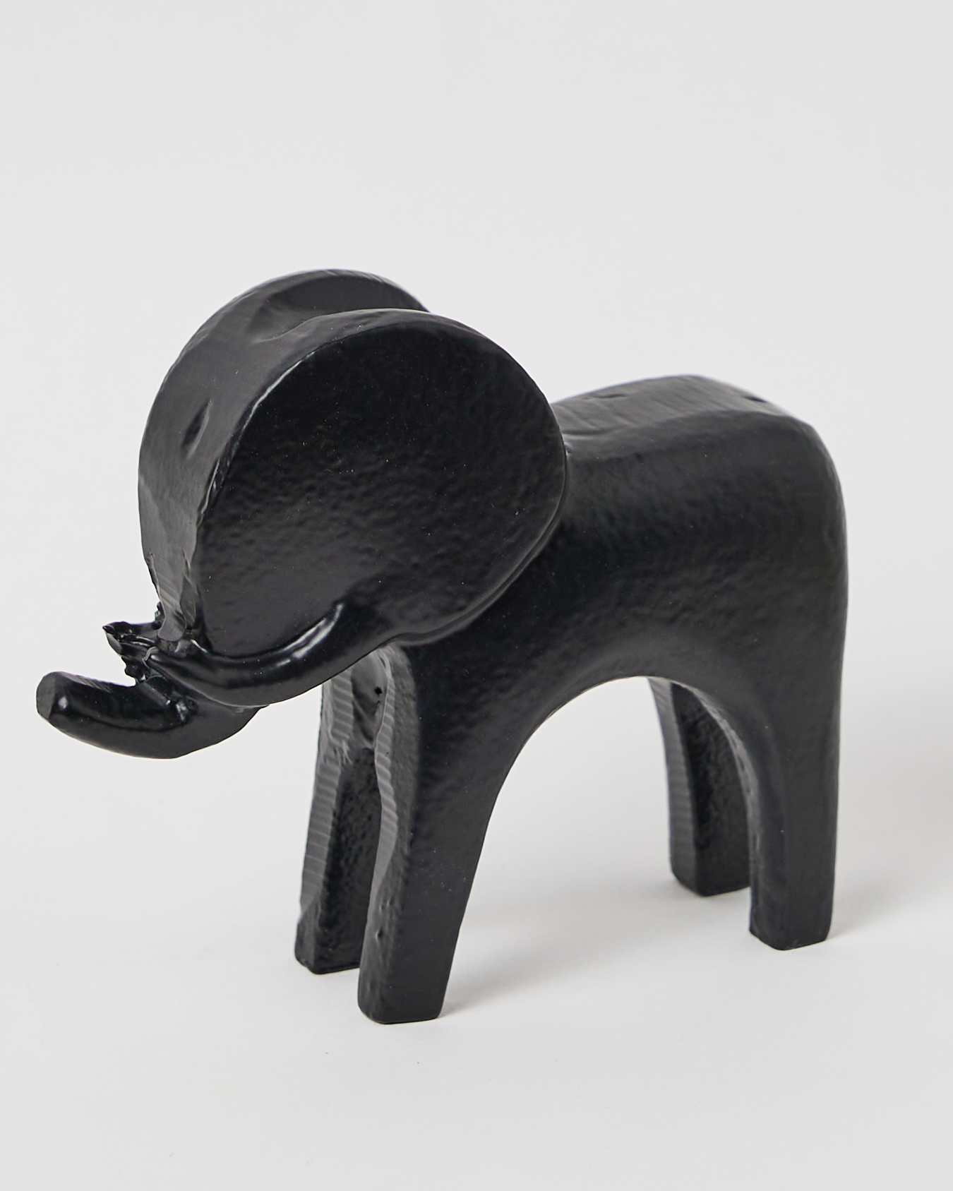 פסל דקורטיבי פיל שחור