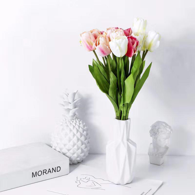 זר 6 פרחים טוליפ