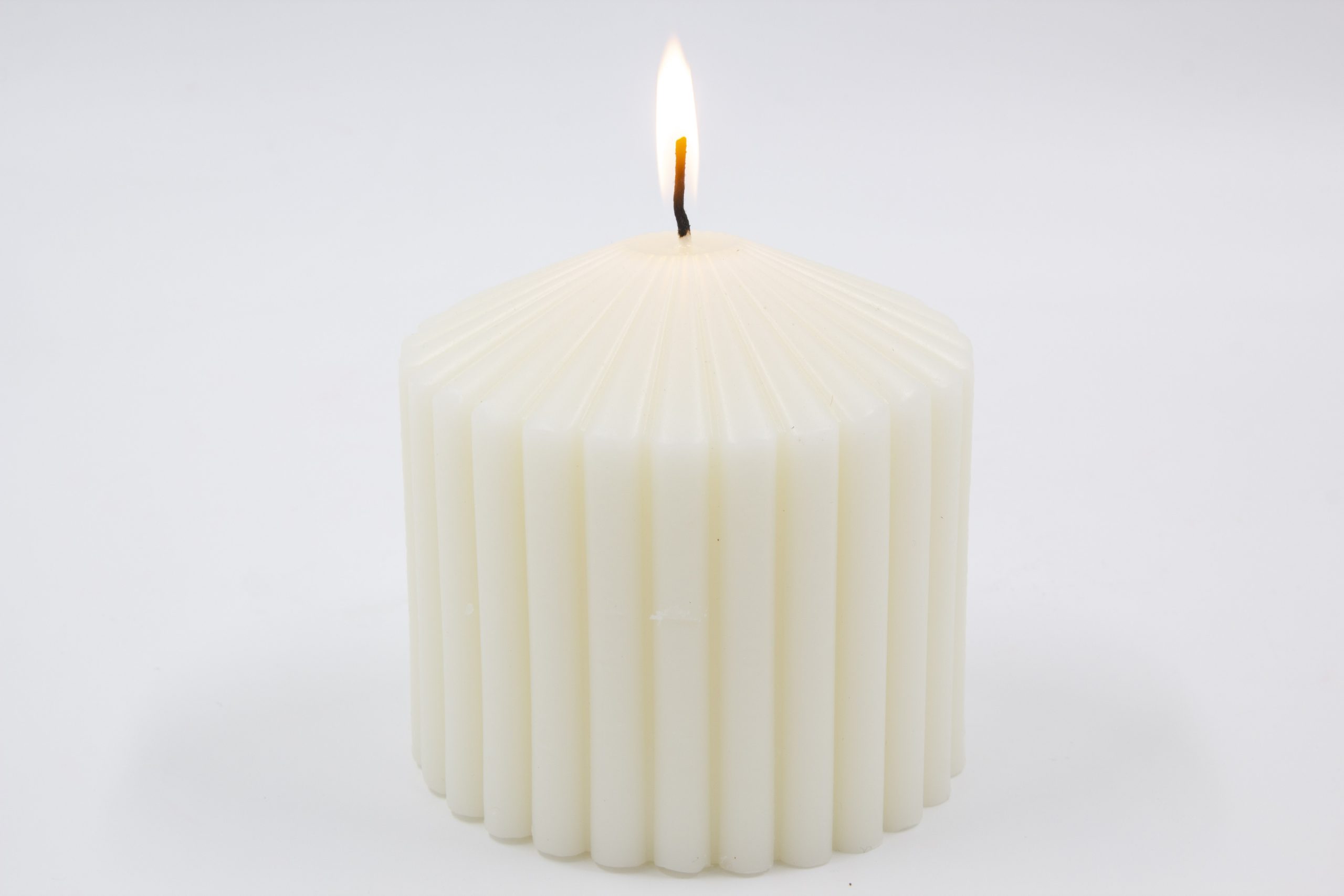 נר קוטר 10 ס"מ STRIP לבן