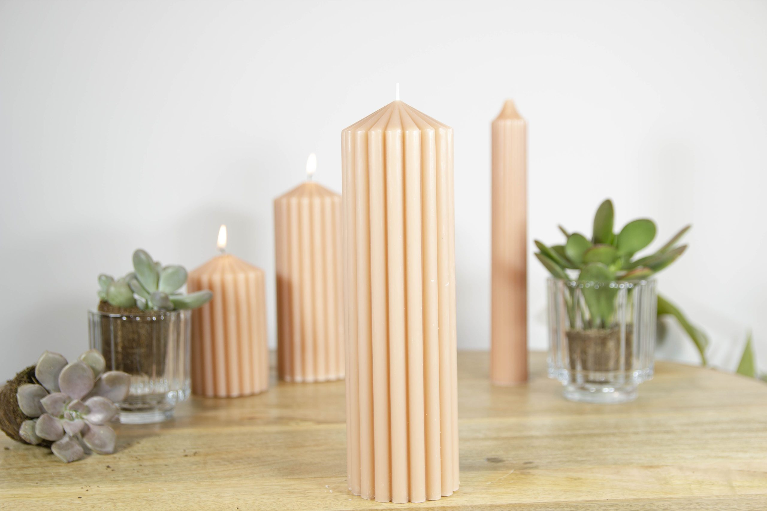 נר קוטר 7 ס"מ  STRIP ורוד פודרה