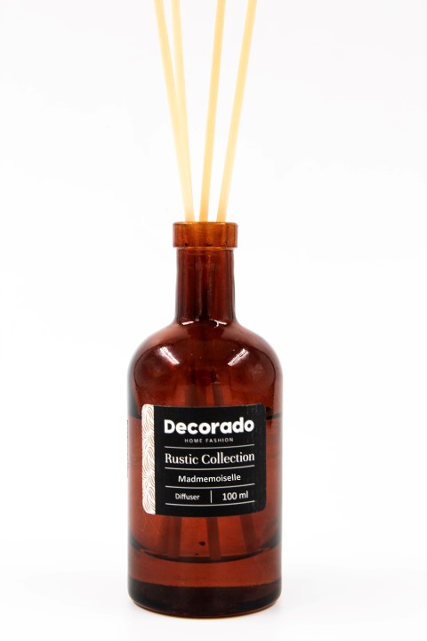 מפיץ ריח MADEMOISELLE RUSTIC BROWN