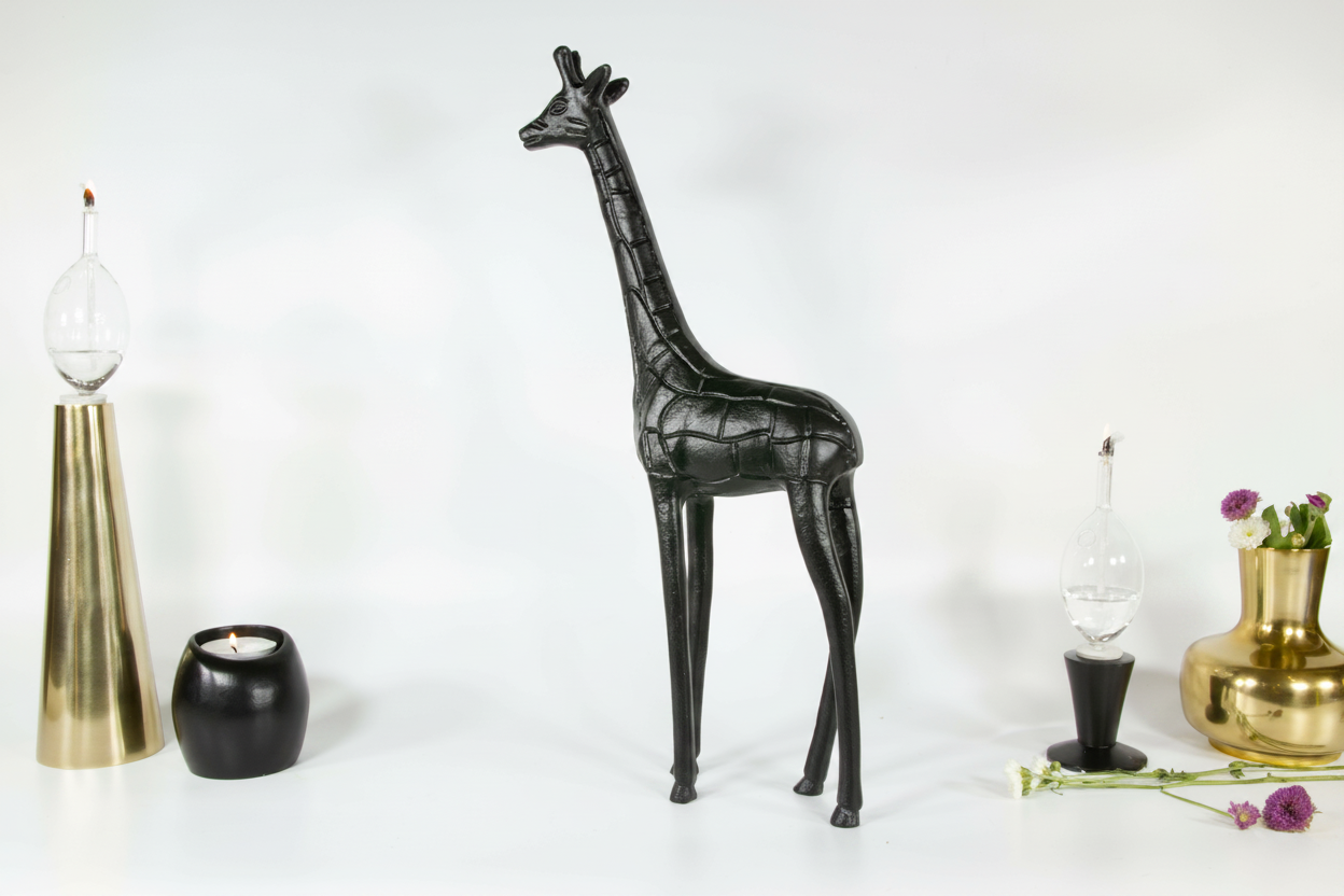 פסל GIRAFF שחור