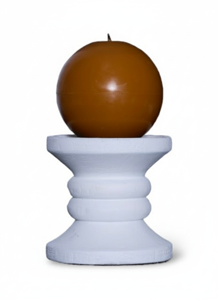 פמוט עץ קלאסי לבן 9*9 ס"מ