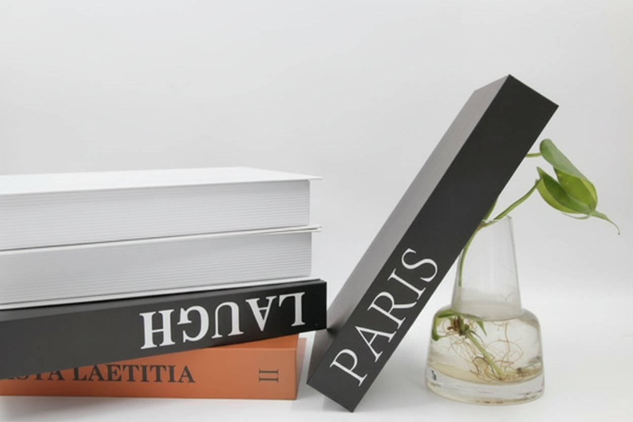 ספר דקורטיבי 27*17 PARIS שחור