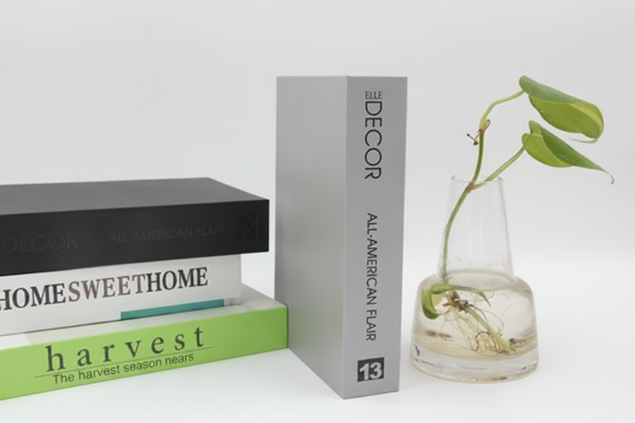 ספר דקורטיבי 21.5*15.5 DECOR אפור