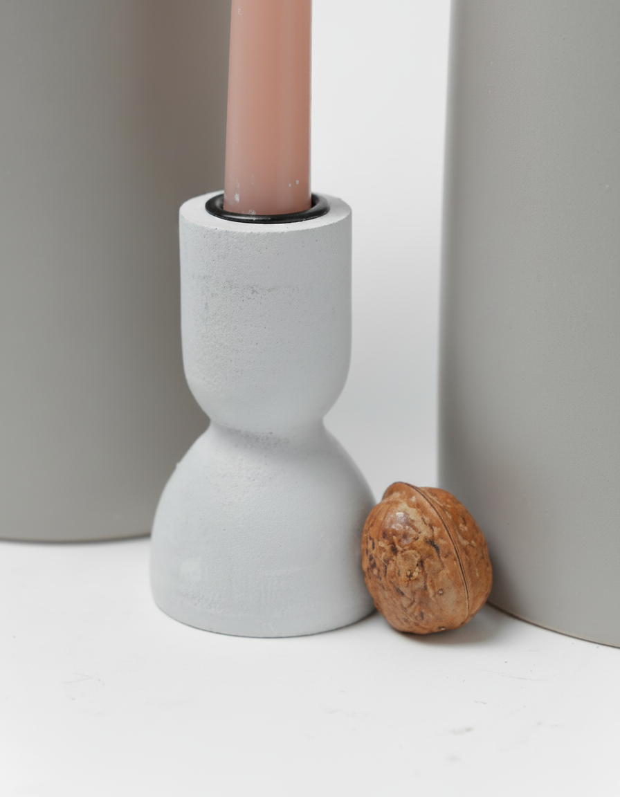 פמוט עץ כפרי 10 ס"מ לבן