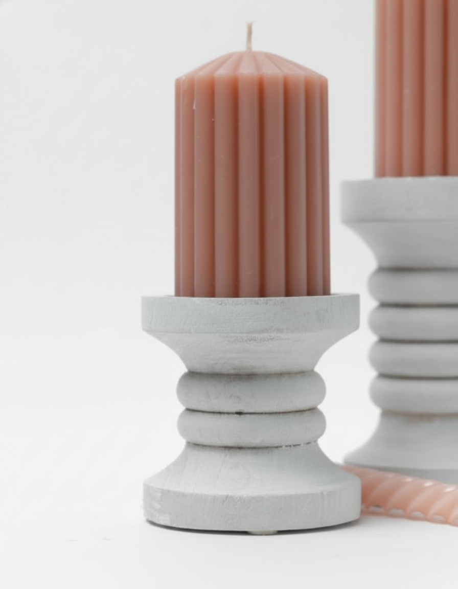 פמוט עץ קלאסי 10 ס"מ לבן