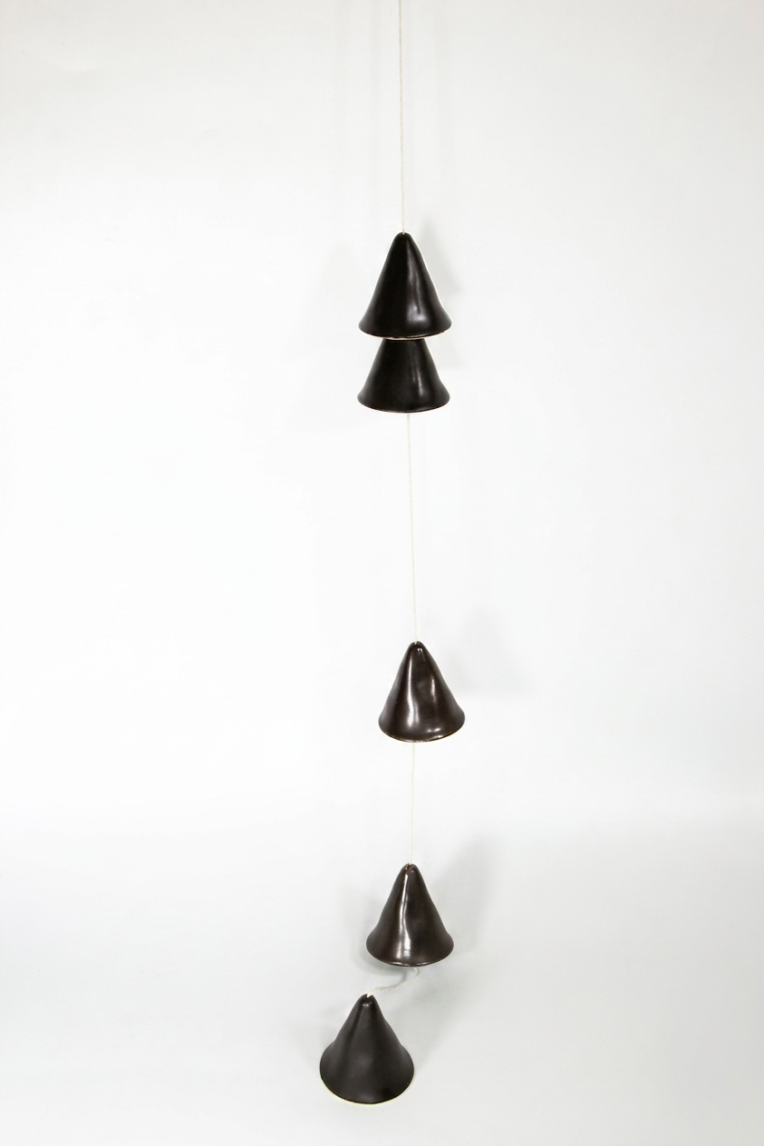 מובייל חרס TIPI - שחור